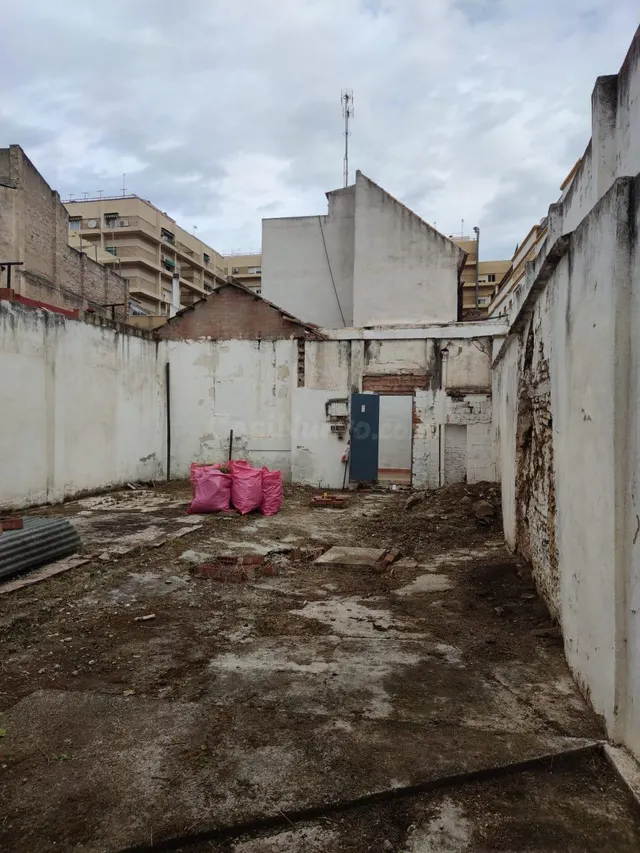 Solar cerca de Santa Marina - foto 4