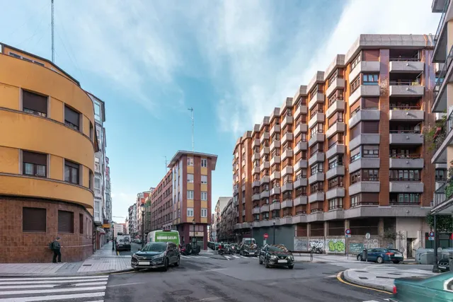 Piso de dos dormitorios con terraza y trastero en el coto, Gijón — 29