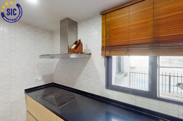 Piso de 2 habitaciones, garaje y trastero en la zona Norte de Castellón frente al estadio Castalia — 9