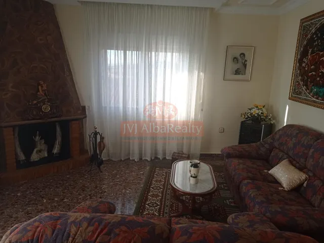 SE VENDE PISO Y LOCAL EN SAN PEDRO(PUEBLO) EN BUEN ESTADO, CON 5 DORMITORIOS. — 5