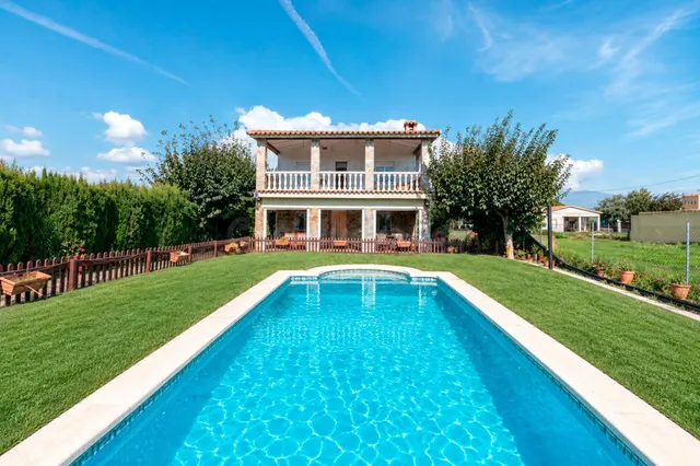 Chalet con piscina y gran parcela en partida senillar – grao de Castellón — 3