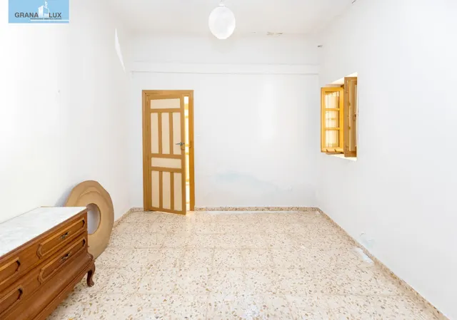 ¡CASA EN UNA SOLA PLANTA, CREA TU VIVIENDA IDEAL EN ALBOLOTE! Casa en una sola planta con patio, garaje y un gran potencial. — 17