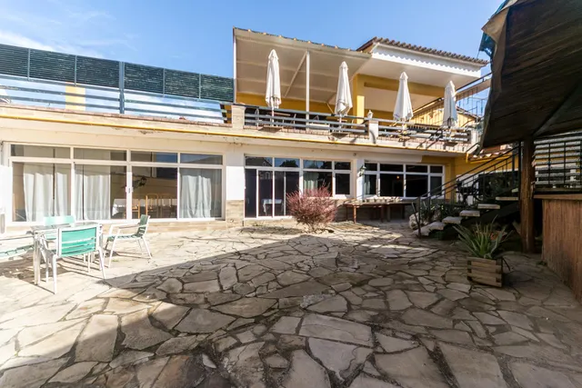 Restaurante con casa en preciosa ubicación de Cerdanyola — 18