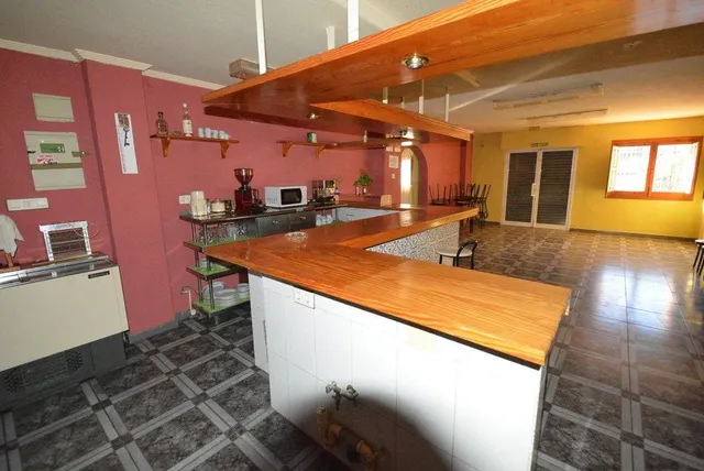 Magnífico chalet en Orihuela zona Urb. Montepinar, 344 m2. y parcela de 2737 m2. — 28