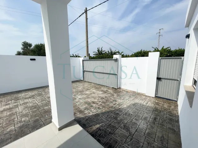 Se vende chalet de diseño moderno hipotecable — 23