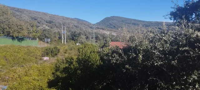 TERRENO URBANIZABLE DE CASI 6 HECTAREAS — 8