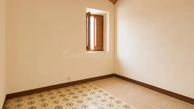 Casa histórica con grandes espacios en Llançà — 9
