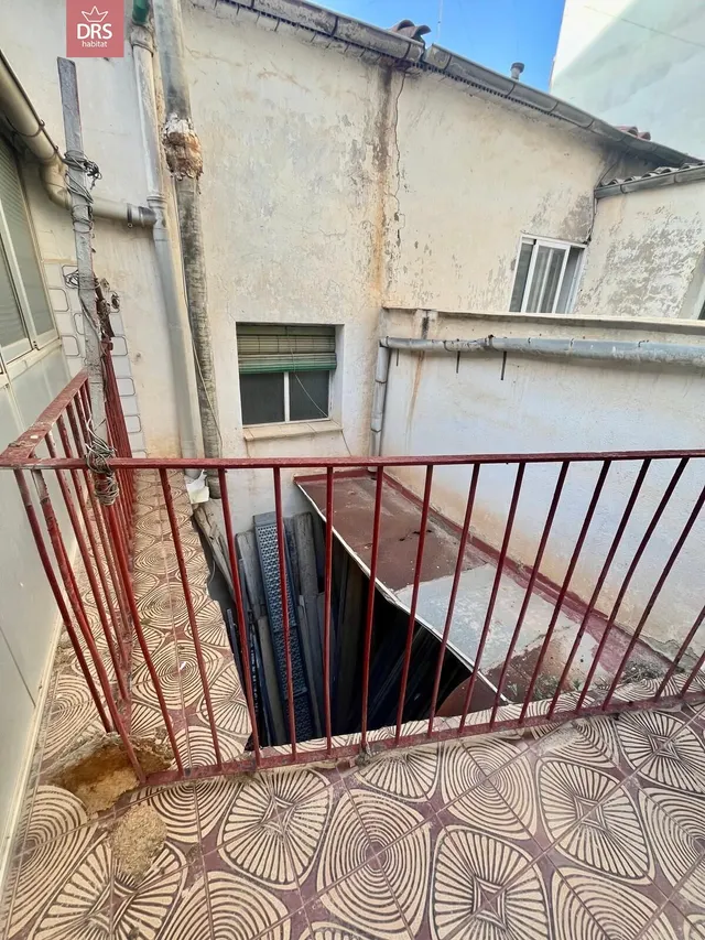 Casa vieja en zona fiesta del árbol — 7