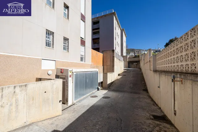 Piso en venta en Carretera de la Sierra - Oportunidad única — 32