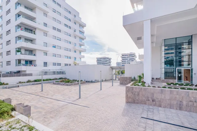 Apartamento premium de gran calidad de 1 dormitorio en torre noga del barrio de albayda con una terraza con vistas panoramicas — 42