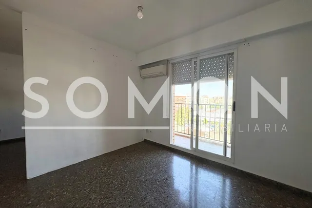 VIVIENDA EN ALQUILER EN LA CARRETERA DE MALILLA — 21