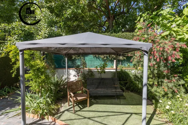 MAGNÍFICA CASA EN PANTANO DE CUBILLAS...CON MUCHO ESTILO Y R - foto 4