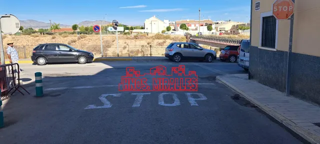SE VENDE SOLAR EN ZONA CENTRO DE ASPE DE 200 METROS — 10