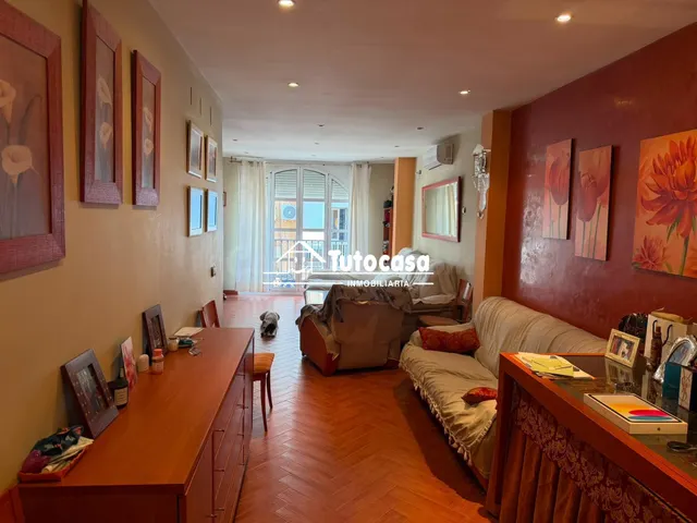 Oportunidad única en el centro de Dos Hermanas: vivienda con - foto 2