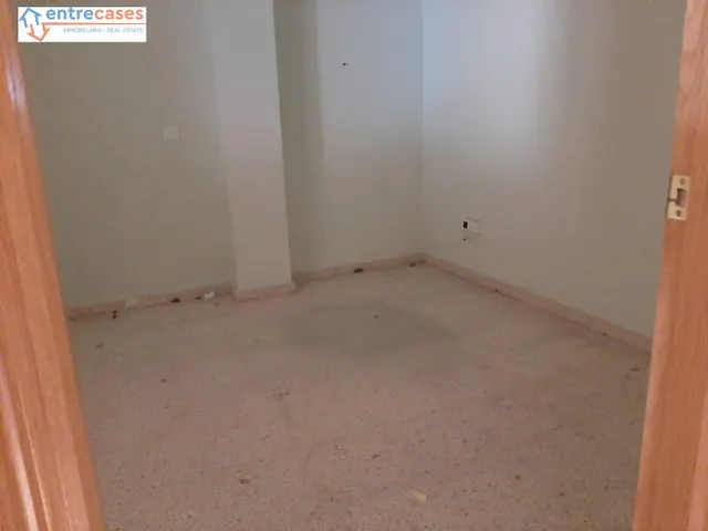 LOCAL COMERCIAL EN RICARDO PORTALES — 16