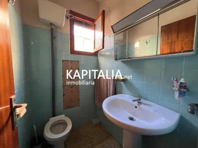 Estupenda casa a la venta en Ontinyent , zona San Antonio en Exclusiva . — 18