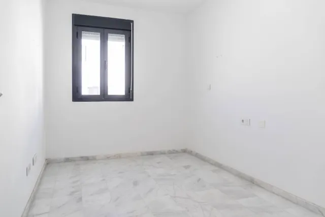 Chalet adosado con piscina — 29