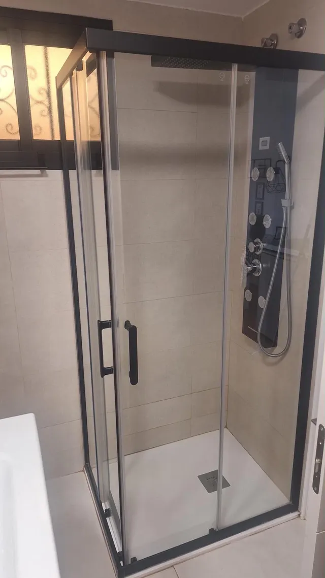 Estudio reformado con licencia turistica en Gamonal, Benalmadena — 11