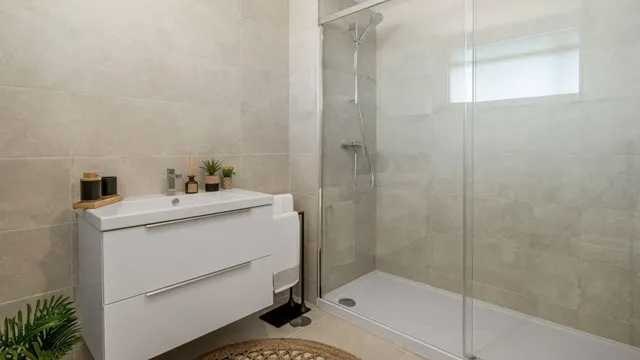 Apartamento primera planta de 3 dormitorios y 2 baños con vistas al mar. Mijas Costa — 6