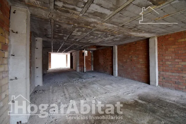 Gran patio privado y proyecto para diseñar tu casa unifamiliar en el centro urbano — 16