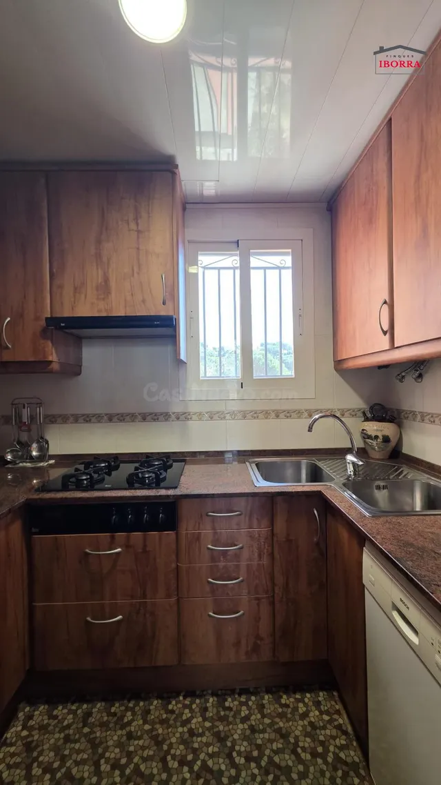 ENCANTADORA CASA INDEPENDIENTE DE UNA SOLA PLANTA EN URBANIZ - foto 5