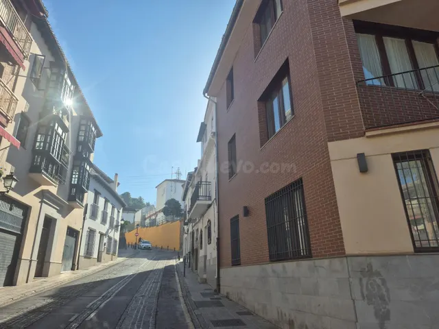 Adosado duplex amueblado,2 dormitorios junto al Hospital Rea - foto 2