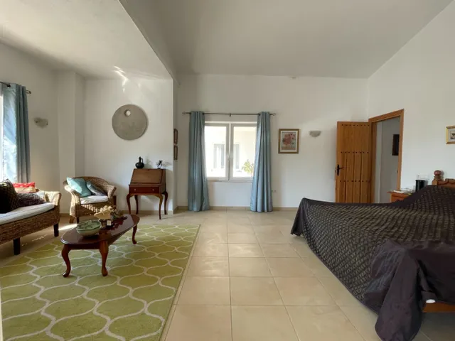 Exclusivo chalet con 9000m2 de parcela — 17
