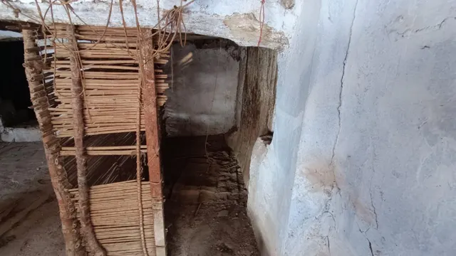 CASA  ANTIGUA  DE 329M2  EN VILLAR DEL ARZOBISPO — 17