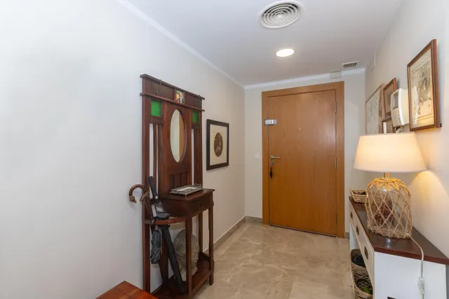 PISO CON TERRAZA, PISCINA, GARAJE Y TRASTERO EN VIALIA — 20