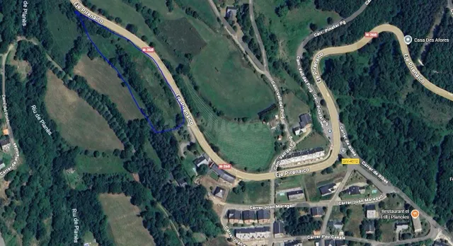 GRAN SOLAR URBÀ A PLANOLES – POSSIBILITAT DE 11 CASES UNIFAM - foto 3