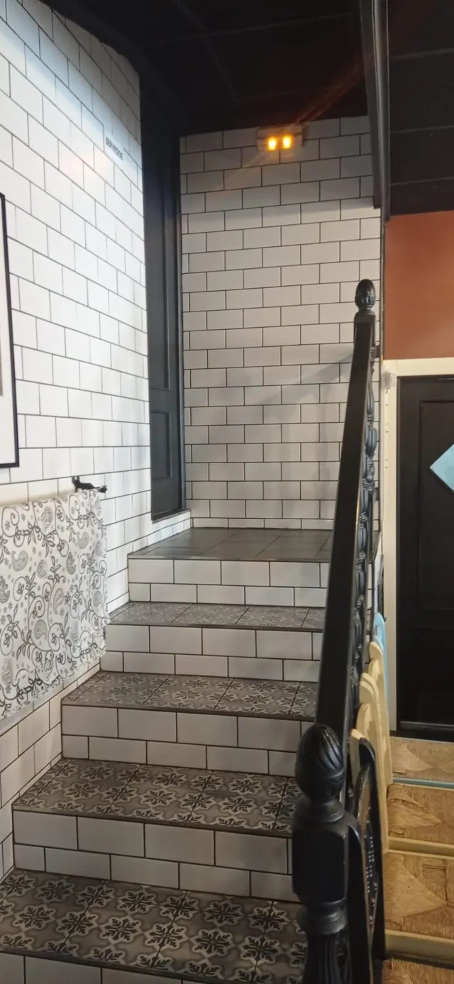 SE VENDE NEGOCIO DE HOSTELERIA, EN PLENO FUNCIONAMIENTO. — 6