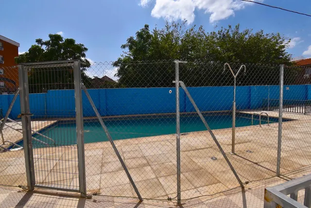 ZONA OXIGENO- 3 habitaciones, Terraza y piscina. — 47