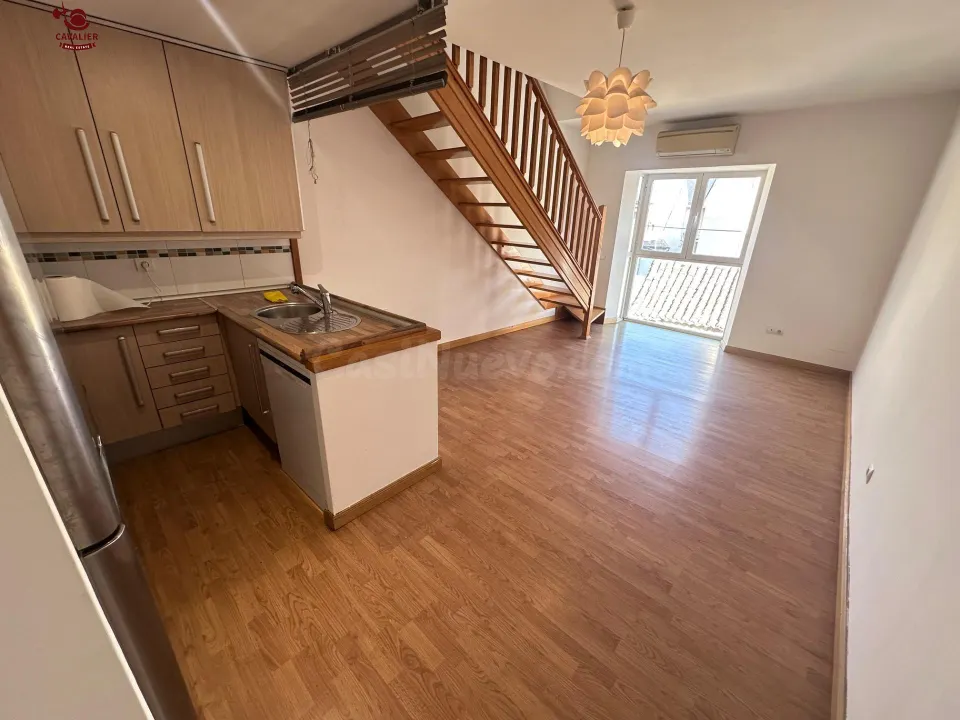 Piso de 50m2 con 2 dormitorios en alquiler en pleno centro urbano de Alpedrete