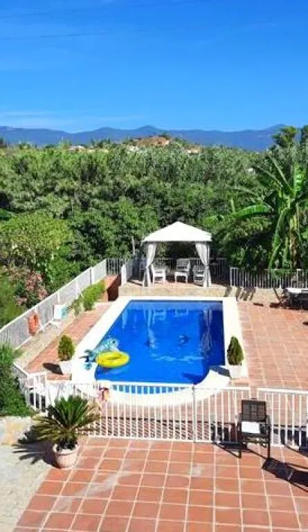ESPECTACULAR CASA DE CAMPO CON 6 habitaciones Y PISCINA PRIV
