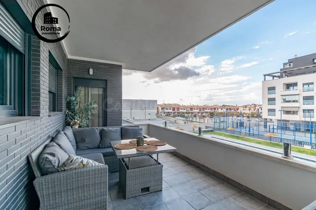 Exclusiva vivienda en Residencial Nevada — Urbanización de l - foto 3
