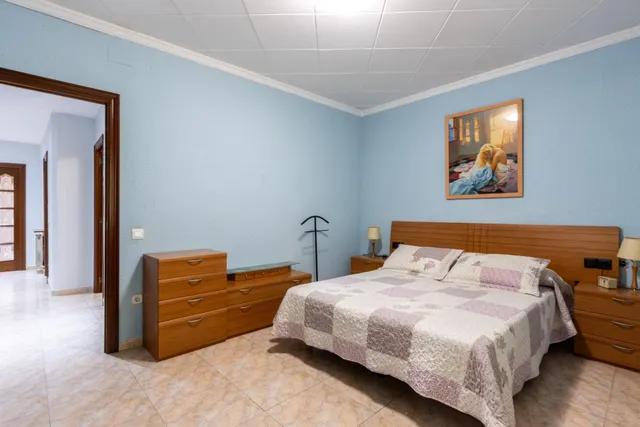 Casa adosada con amplio garaje, patio y terraza — 17