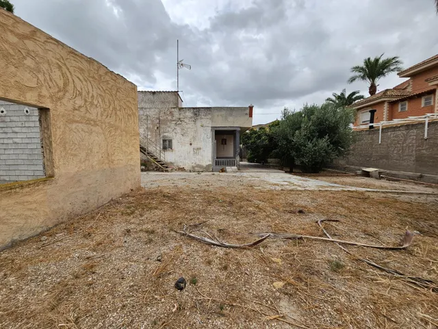 VIVIENDA CON TERRENO — 20
