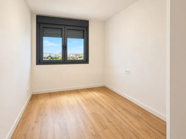 ÁTICO A ESTRENAR EN PATRAIX CON DOS TERRAZAS PRIVADAS, GARAJ - foto 5