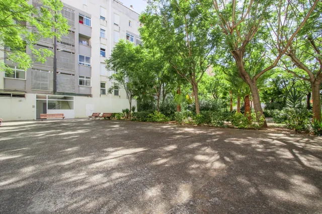 Amplio piso familiar con terraza, parking y trastero en Son Cladera — 32