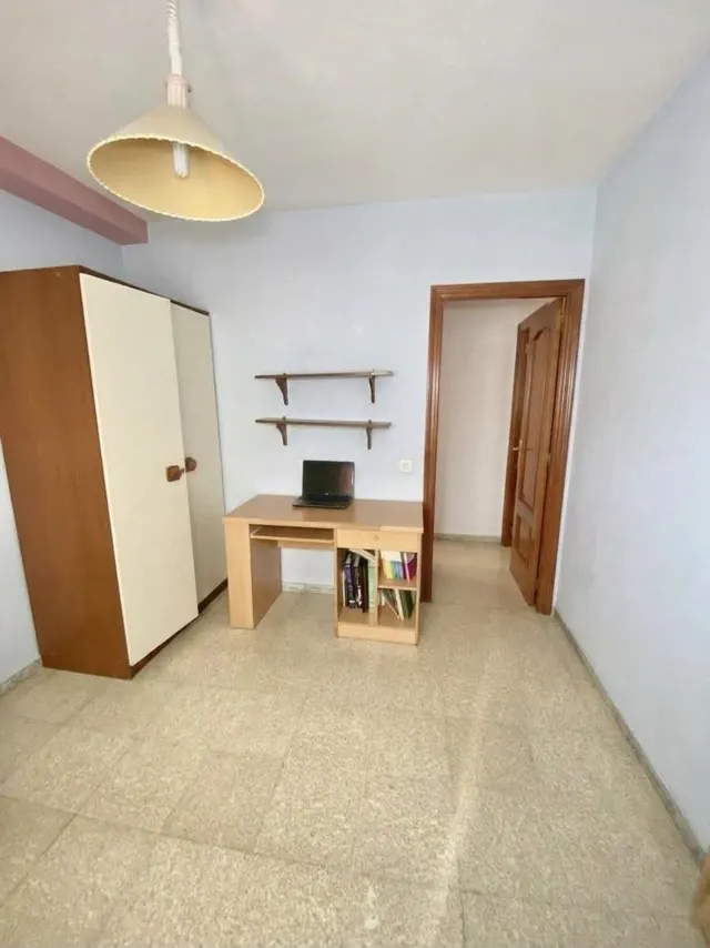 Piso 4 habitaciones 126m² en venta - Av. Barcelona - Viñuela - Rescatado — 26