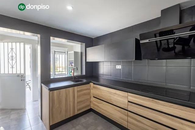 Casa en venta en Monachil (Granada) – Amplia, luminosa y con gran potencial — 6