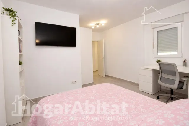 Exclusiva ubicación junto a la playa en este piso reformado con amplio balcón y ascensor en la Malvarrosa — 21