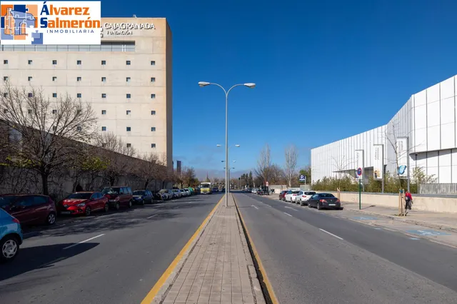 Apartamento tipo loft con garaje incluido y piscina en zona Parque Lagos — 40