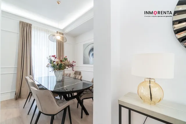 LUJOSA VIVIENDA EN CALLE AYALA — 19