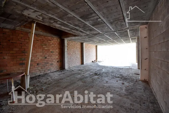 Gran patio privado y proyecto para diseñar tu casa unifamiliar en el centro urbano — 17