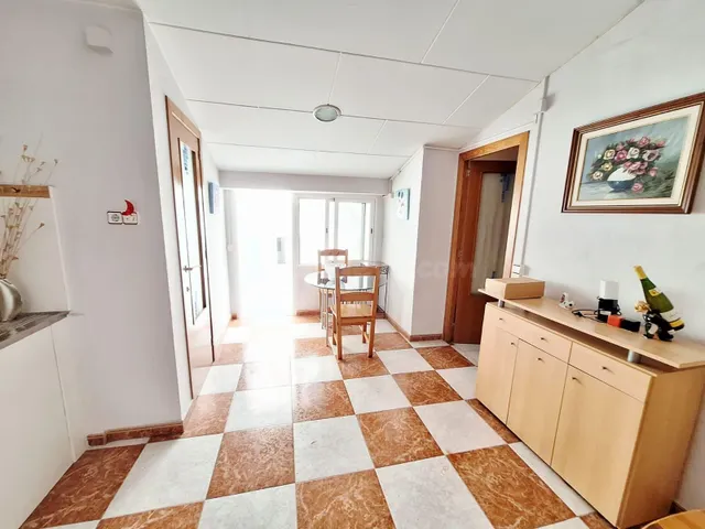 Amplia Vivienda en Venta en Carcaixent - foto 2