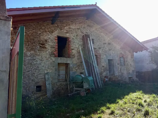 CASA DE PIEDRA CON ENCANTO Y GRAN POTENCIAL TURÍSTICO EN SAN - foto 4