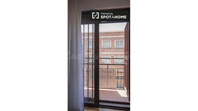 Alquiler de habitaciones en piso de 9 habitaciones en Numanc - foto 5