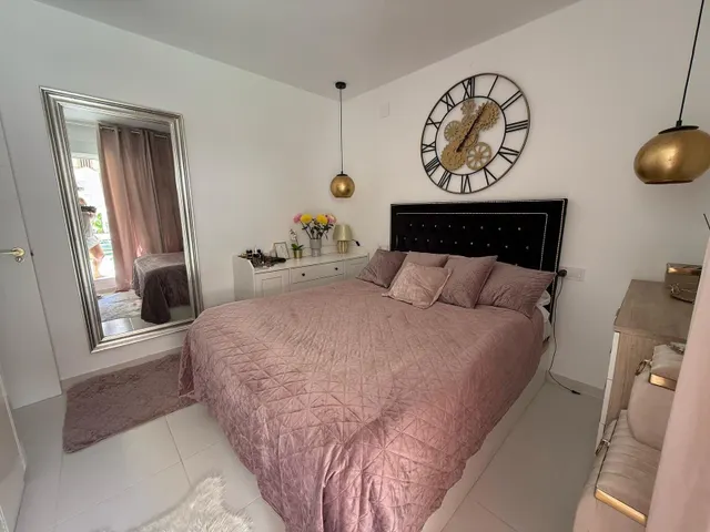 Apartamento con dos terrazas en Torrevieja — 10