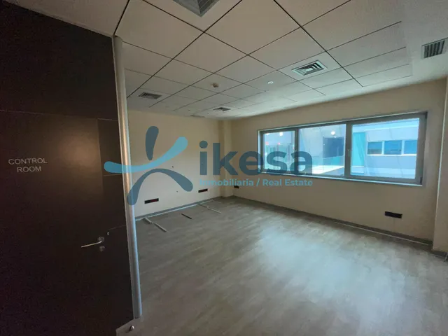 Oficina habilitada como estudio de grabación en Alquiler - Hytasa (Sevilla) — 9